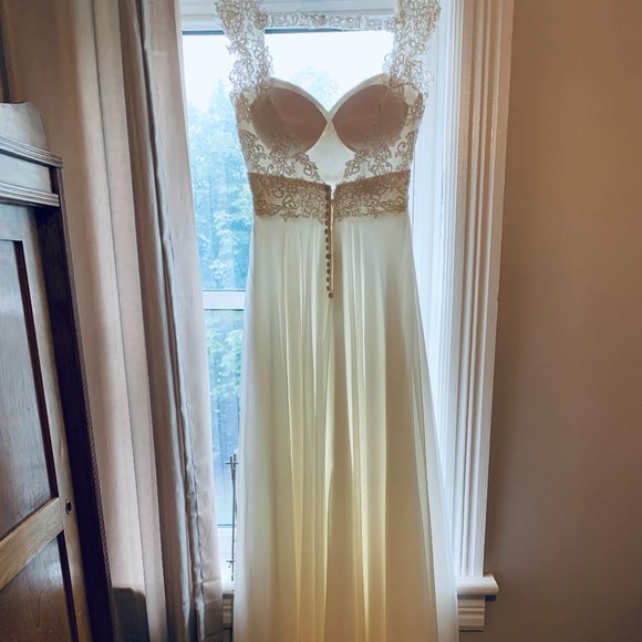 GUC Size 8 Mori Lee Wedding Dress - Picture 3 of 6